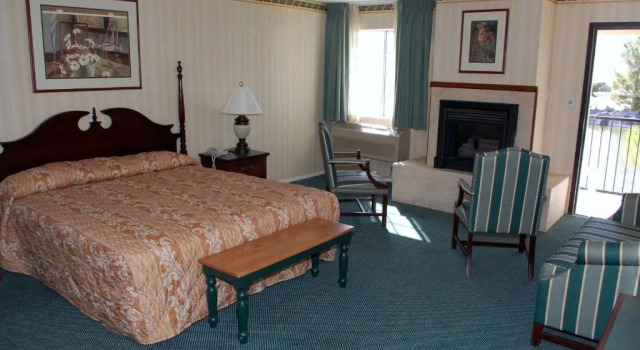 Люкс Longstreet Inn & Casino