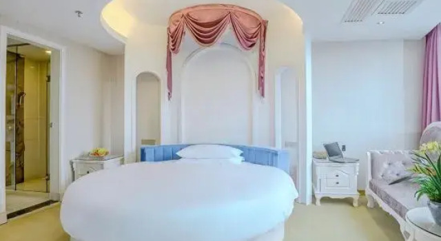 Люкс Standard Vienna International Hotel