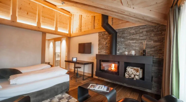 Люкс Alpine Loft Bernerhof Swiss Quality Hotel Gstaad