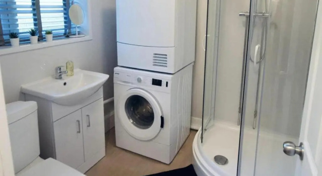 Апартаменты Stunning 3-bed Ground Floor Apartment in Coventry