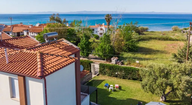 Коттедж с 3 комнатами Pigadaki Villas Polychrono