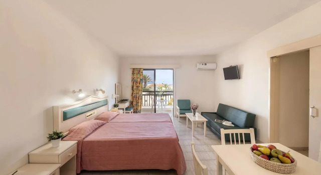 Студия Seagull Hotel Apartments