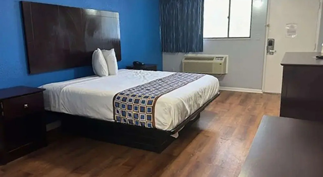 Двухместный номер Standard Super 8 by Wyndham Portsmouth - Norfolk