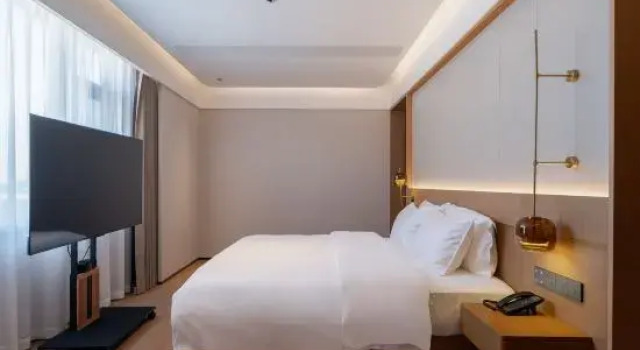 Люкс Premier Yuefeng Hotel (Wuhu Sanshan Economic Development Zone)
