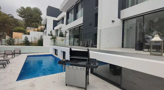 Вилла Luxury Villas Pinares de San Anton - Sea, City, Mountain, Views
