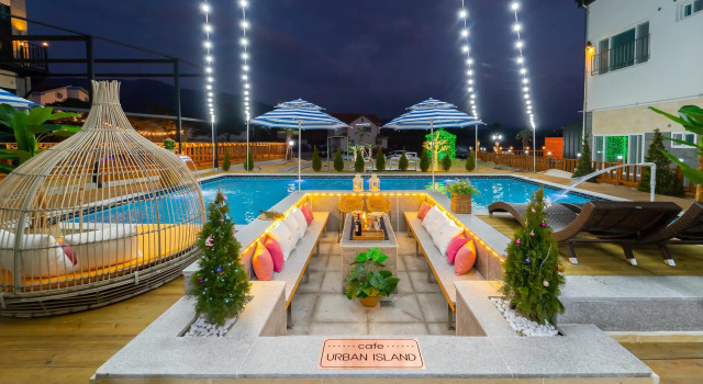 Patio Pool Villa, Забронировать Отель Отели провинции Кёнсан-Пукто с парковкой, Парковка