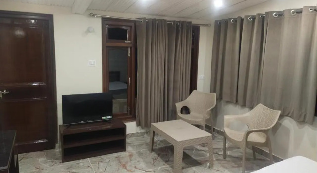Апартаменты Dhanlaxmi Apartments