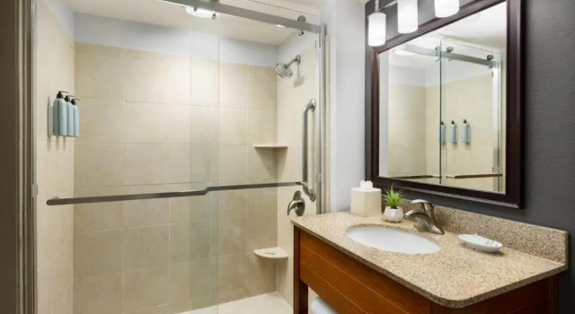 Четырёхместный номер Standard Courtyard by Marriott Atlantic City Beach Block