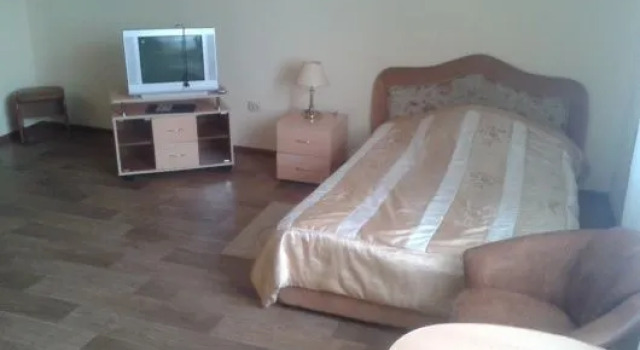 Russkiy tranzit, Buchen Sie Hotel Progress 