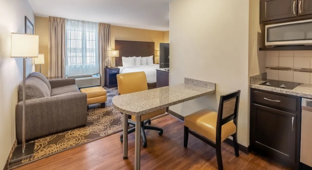 Двухместная студия Standard Landmark Suites - Williston