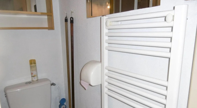 Betelgeuse N°55 : Studio 4 Personnes / Studio 4 People