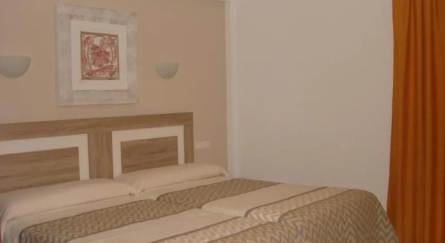 Двухместный номер Standard с балконом Hotel Goya