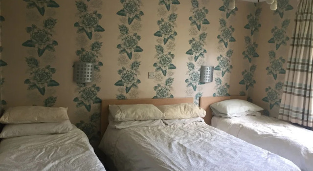 Komfort- firedobbelt værelse Edgware Bed and Breakfast