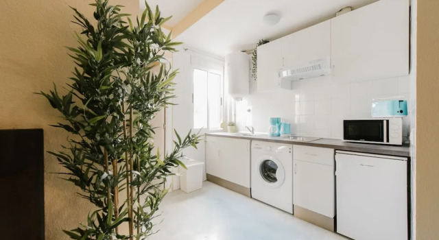 Sevilla Apartments Divina 1A, Забронировать Апартаменты/квартира Отели Севильи с парковкой, рядом с Площадь Пласа-де-ла-Аламеда, Парковка