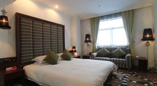Elegance Bund Hotel, Varaa Hotelli Huangpu 