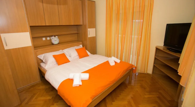 Villa Marina, Забронировать Вилла Отели Dalmatian Zagora с бассейном, Бассейн