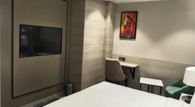 Номер Executive Crystal Inn