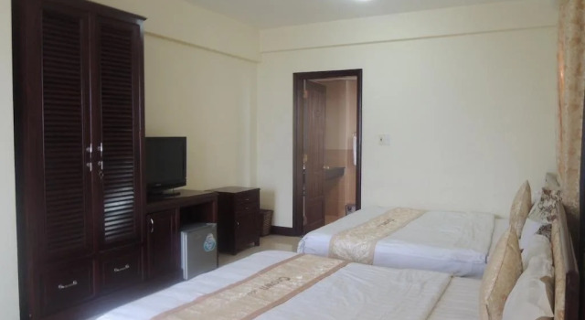 Hue Crown Boutique best hotel, Забронировать Бутик-отель Хюэ Тхыатхьен-Хюэ, рядом с Redemptorist Church