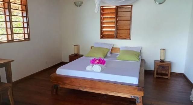 Tiki Komba, Boek Hotel Nosy Komba Madagaskar