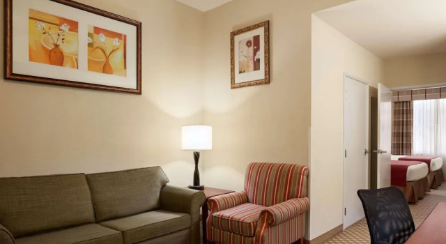 Люкс c 1 комнатой Country Inn & Suites by Radisson, Crestview, FL