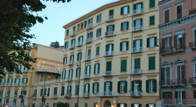 Palazzo Mele Residence, Prenota Hotel Posillipo Napoli