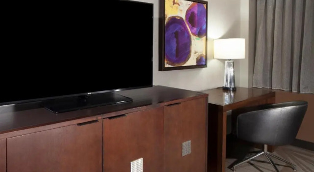 Номер Standard с видом на бассейн Hilton Parsippany