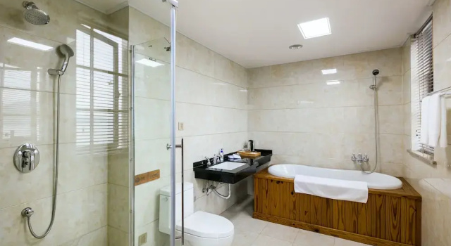 Двухместный номер Deluxe Floral Hotel Qiandaohu Shangju Villa
