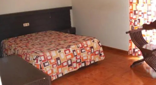 Rainha Santa, Book Hotel Torres Vedras Oeste