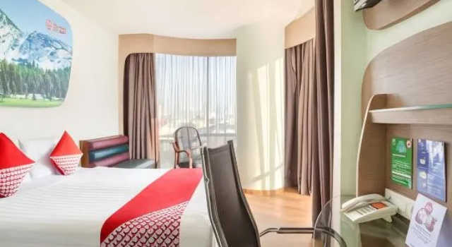 Люкс Business Hotel Tomang