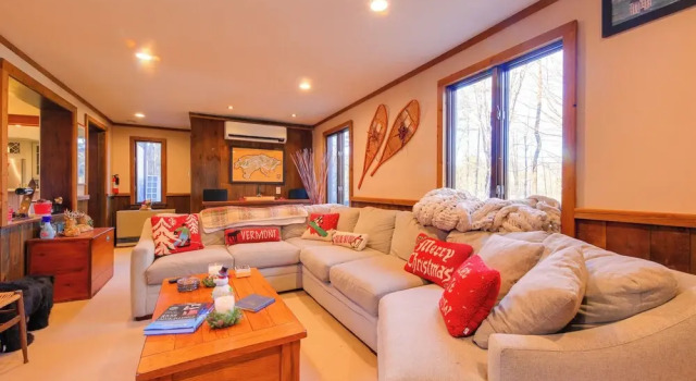 5 Mi to Skiing: Home w/ Hot Tub & Patio!