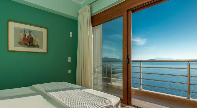 Seafront Marine Villa with private sea access - Iris Villas Lefkada, Забронировать Вилла Отели периферии Ионических островов с бассейном, Бассейн
