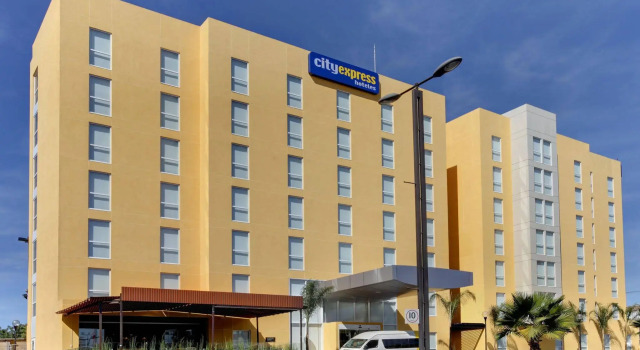 City Express by Marriott Queretaro Jurica, Забронировать Отель Отели Jurica 3 звезды, 3*