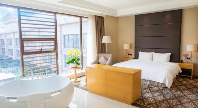 Двухместный номер Standard c 1 комнатой Holiday Inn Foshan Nanhai Central by IHG