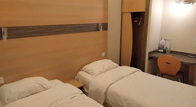 Двухместный номер Standard Hotel The Originals Annecy Nord