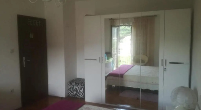 Apartment Franka - 350 m from sea, Rezerwuj Apartament Hotele w Split-Dalmatia County z parkingiem, Parking