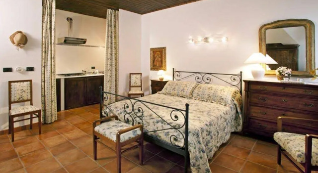 La Maragliana, Buchen Sie Hotel Castel Rocchero Piemont