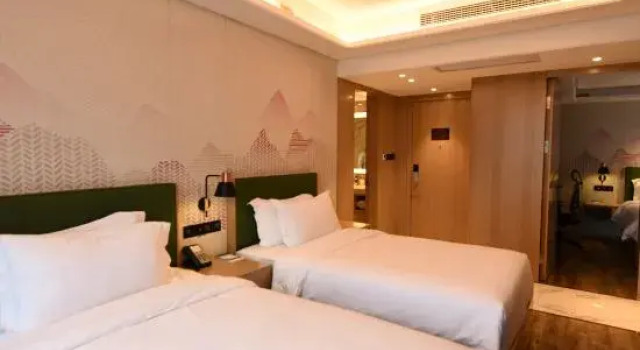 Люкс Newhope Garden Hotel