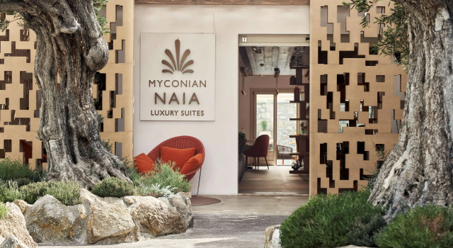 Myconian Naia - Preferred Hotels & Resorts, Забронировать Отель Отели Миконоса с парковкой, рядом с Panagia Paraportiani Church, Парковка