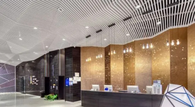 Kelly · N&M Hotel (Guilin North High-speed Railway Station)