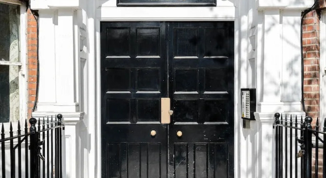 Super Exclusive 3 Bedroom Flat Heart of Chelsea