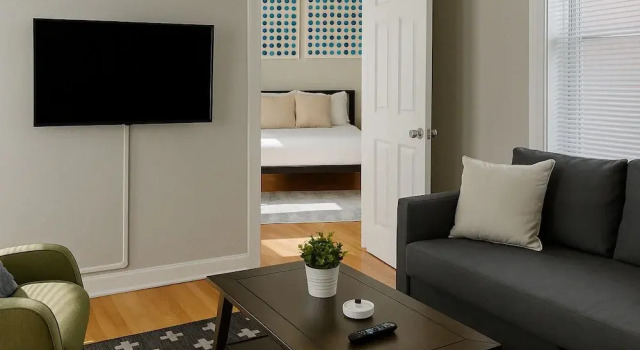2BR Living - Halsted rep, Varaa Huoneisto Chicago 