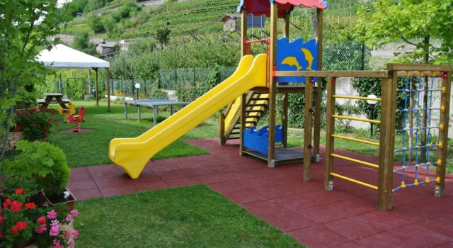 Четырёхместный номер Standard с балконом Residence Hotel Miralago
