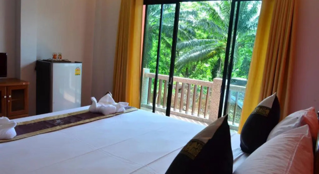 Номер Superior Phongphiphat Lanta Mansion