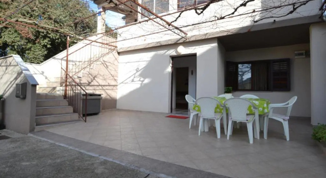 Апартаменты Цокольный этаж Apartments Krešan
