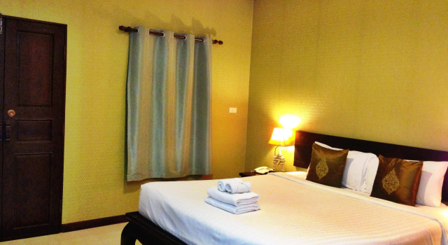 Na Thapae Chiangmai Hotel, Забронировать Отель Отели Чиангмай с парковкой, рядом с Wat Srisupan, Парковка