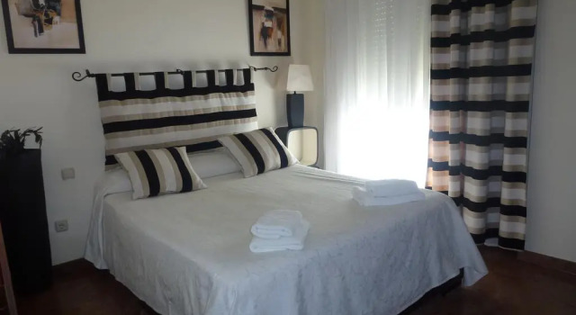 Villa Pergola Luxury B&B, Забронировать Отель «постель и завтрак» Отели Нерха 4 звезды, рядом с Пляж Бурриана, 4*