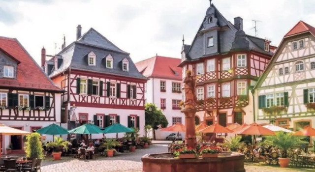 Acapella Suite Barcarolle 60qm, direkt am Weinberg, Altstadt, Netflix inklusive, Reserva ahora Hotel Hoteles en Baden-Wurtemberg con aparcamiento, Aparcamiento