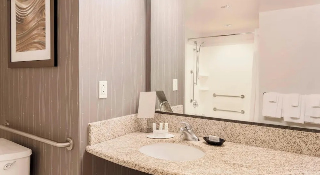Люкс Courtyard by Marriott San Jose Campbell