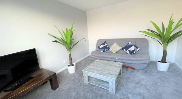 Bright & Airy 3BR Home with Parking