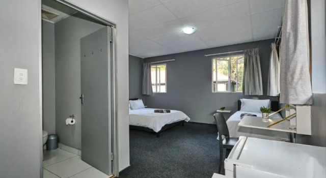 Семейный номер Standard Inn & Out Sandton
